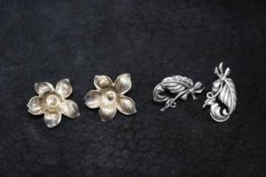 lot 151 image: Vintage Sterling Silver Clip-On Earrings