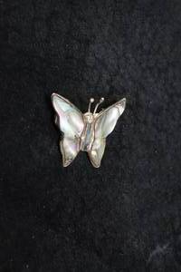 lot 155 image: Sterling Silver Butterfly Pin with Abalone Inlay