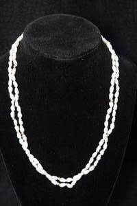 lot 178 image: Fresh Water Rice Pearl Necklace with Yellow Gold Clasp