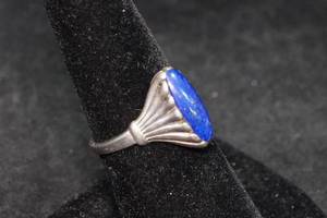 lot 183 image: Sterling Silver Ring with Lapis Stone