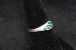 lot 185 image: Sterling Silver Ring with Turquoise Inlays
