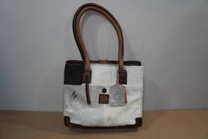 lot 212 image: STS Ranchware Leather Handbag