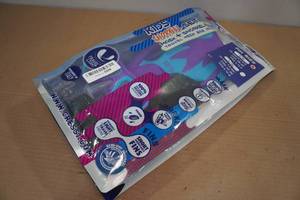 lot 224 image: Cressi Kids Snorkel Set -Fin Size SM