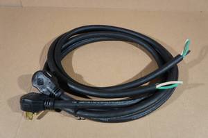 lot 241 image: 2 Cord Assemblies