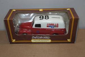 lot 257 image: ERTL 1951 GMC Panel Truck Die Cast