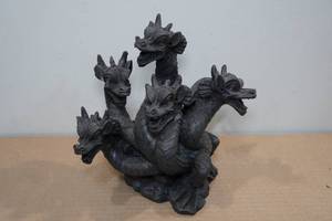 lot 264 image: Flying 5-Headed Dragon Incense Burner