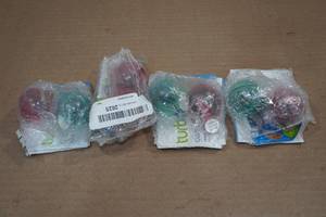 lot 278 image: 4 2-Packs Turbo Twinkle Balls for Cat