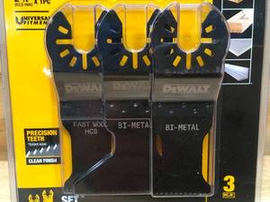lot 74 image: DeWalt Assorted Oscillating Blades Model # DWA03PCSET