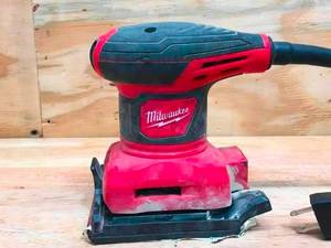 lot 21 image: Used Milwaukee 14 Sheet Sander Model # 6033-21 (Tested And Works)