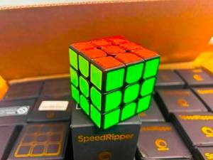 lot 24 image: Case of 100 Speed Ripper Cubes