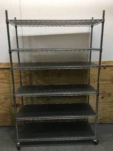 lot 138 image: Wire Shelf On Wheels