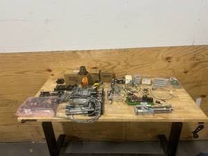 lot 153 image: Lot of Miscellaneous Items