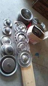 lot 354 image: Hub Caps
