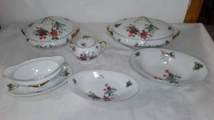 lot 102 image: Royal Schwarzburg China Serving Dishes.