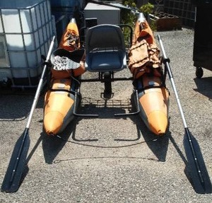 lot 2 image: Colorado XT Pontoon Boat.