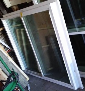 lot 11 image: LINDSAY SLIDER WINDOW - 59 x 48.