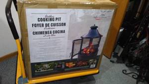 lot 18 image: Outdoor Cooking Pit. NEW