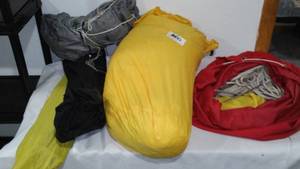 lot 33 image: REI Geo-Dome 6 person Tent. Complete,