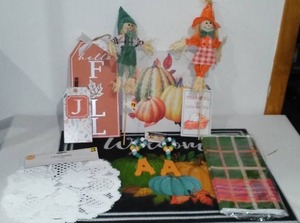 lot 59 image: New Fall Dcor.