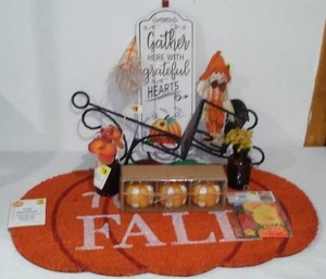 lot 62 image: New Fall Dcor.