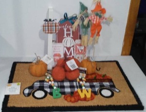 lot 64 image: New Fall Dcor.
