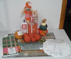 lot 65 image: New Fall Dcor.