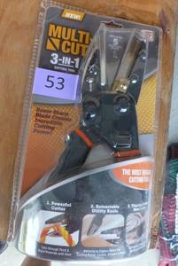 lot 53 image: New Multi cutting tool