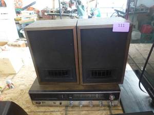 lot 111 image: Vintage Montgomery Ward 8-track stereo and radio