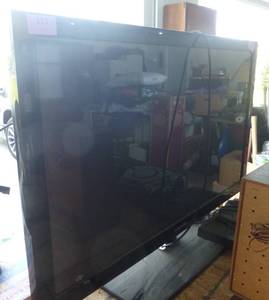 lot 113 image: Samsung 42 inch flat screen tv in working condition