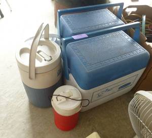 lot 148 image: group of coolers