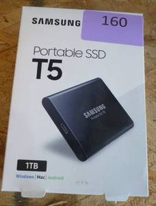 lot 160 image: Samsung portable SSD hard drive 1TB