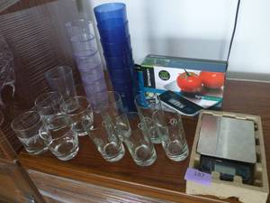 lot 187 image: Group of glasses, plastic and glass, and a digital food scale