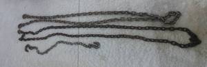 lot 193 image: 3 chains with hooks