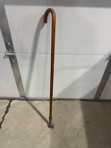 lot 8 image: Vintage Claw Footed Cane