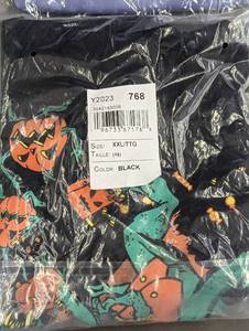 lot 21 image: MA 2 - Lot of 2 New T-Shirts - Medium and XXL - Various Designs