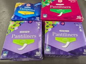 lot 30 image: MN 2 - Lot of Unscented Tampons and Pantiliners - 306 Total Pieces