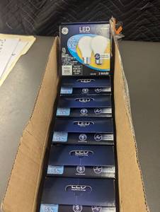 lot 34 image: MN 5 - GE LED A15 Ceiling Fan Frosted Finish Light Bulbs - 12 Bulbs