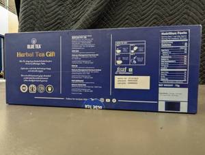 lot 43 image: MN 5 - Blue Tea Herbal Tea Gift Set