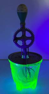lot 24 image: Vintage Uranium Glass Egg Beater With Splash Guard