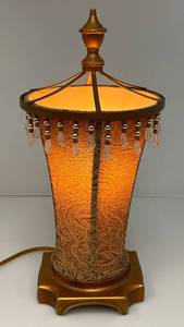 lot 50 image: Vintage Torchiere Table Lamp 15