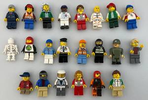 lot 86 image: Misc Lego People