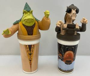 lot 100 image: 1999 STAR WARS Boss NASS & Sebulba Taco Bell, KFC, Pizza Hut Collectors Cups