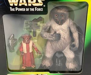 lot 110 image: 1998 STAR WARS The Power Of The Force Kabe & Muftak (NIB)