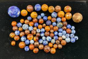 lot 177 image: Very Old Bennington Marbles