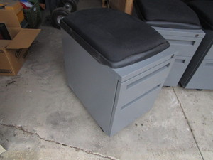 (4) 2 Drawer Cabinets on Wheels wRemovable Seat Cushion 15x21.5x21.5