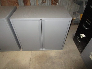 (2) 2 Door Wall Cabinets 18x30x27