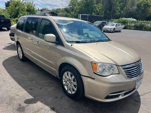 2015 Chrysler Town & Country Touring