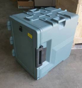 lot 3 image: Cambro food pan delivery carrier