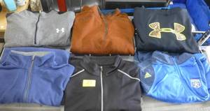 lot 27 image: Group of Mens sweatshirtjackets all size XL