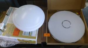 lot 52 image: One wall light fixture and TWO ceiling lights